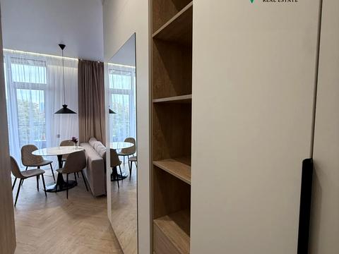 квартира за адресою Одеса, Одеської громади вул. (Авдєєва-Чорноморського), 7