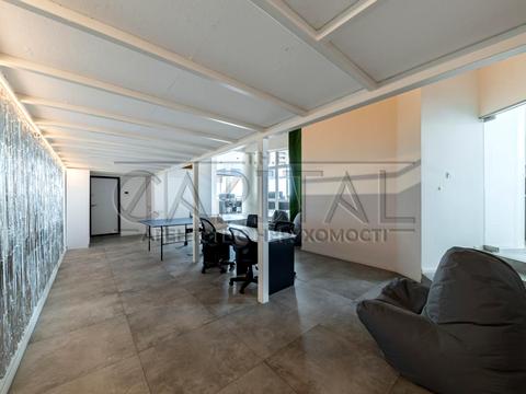 комерційна за адресою Оболонський просп., 54