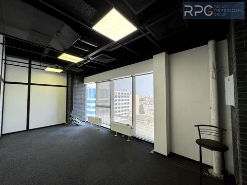 комерційна за адресою Вадима Гетьмана вул., 6