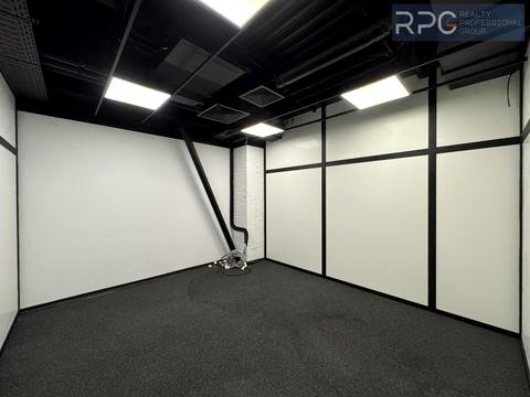 комерційна за адресою Вадима Гетьмана вул., 6