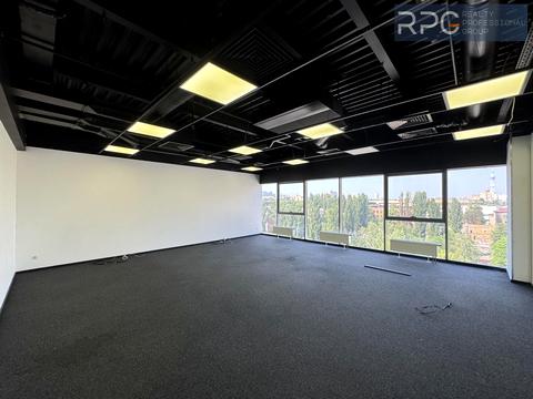 комерційна за адресою Вадима Гетьмана вул., 6