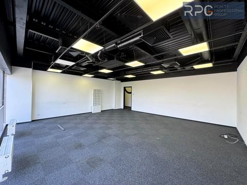 комерційна за адресою Вадима Гетьмана вул., 6