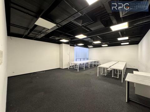 комерційна за адресою Вадима Гетьмана вул., 6