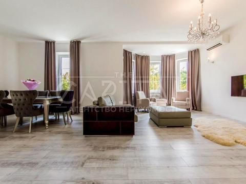 квартира по адресу Докучаевский пер., 8