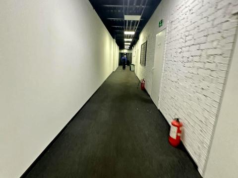 комерційна за адресою Вадима Гетьмана вул., 6