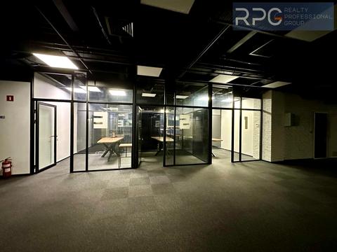 комерційна за адресою Вадима Гетьмана вул., 6