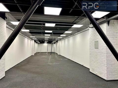 комерційна за адресою Вадима Гетьмана вул., 6