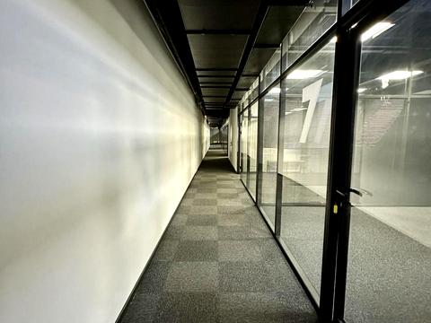 комерційна за адресою Вадима Гетьмана вул., 6