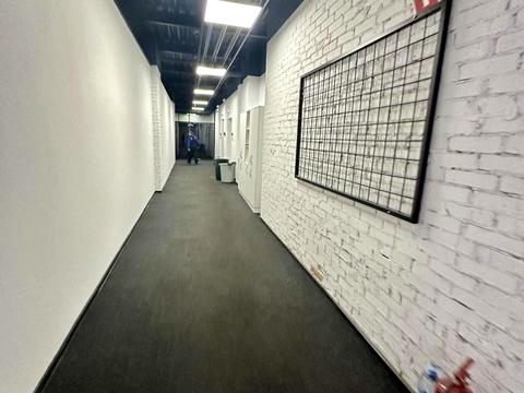 комерційна за адресою Вадима Гетьмана вул., 6