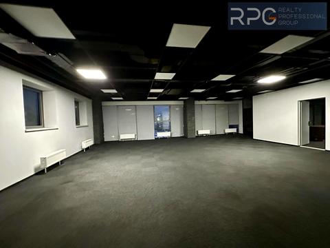 комерційна за адресою Вадима Гетьмана вул., 6