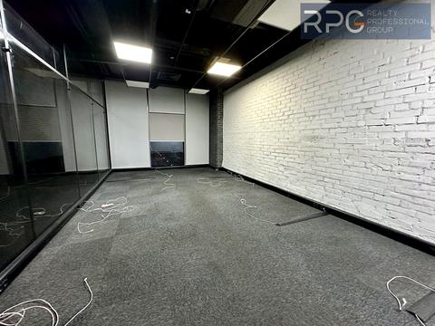 комерційна за адресою Вадима Гетьмана вул., 6