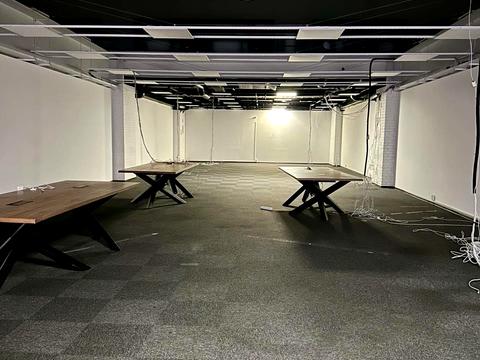 комерційна за адресою Вадима Гетьмана вул., 6