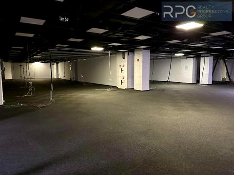 комерційна за адресою Вадима Гетьмана вул., 6