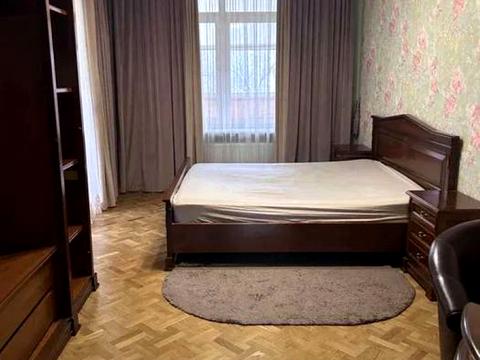 квартира за адресою Митрофана Довнар-Запольського вул., 2/20