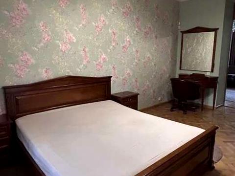 квартира за адресою Митрофана Довнар-Запольського вул., 2/20