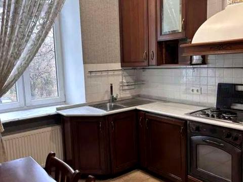 квартира за адресою Митрофана Довнар-Запольського вул., 2/20