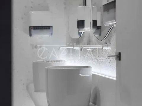 коммерческая по адресу Кловский спуск, 7