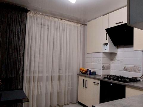 квартира за адресою Архітектора Старова вул., 2б