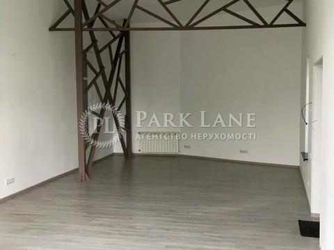 комерційна за адресою Редутна вул., 58