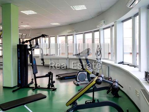 комерційна за адресою Польова вул., 1