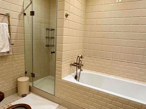 квартира за адресою Андрія Верхогляда вул. (Михайла Драгомирова), 7