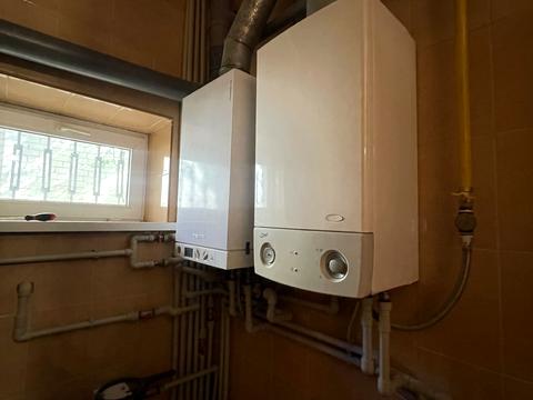 будинок за адресою 1-й Амундсена пров., 11