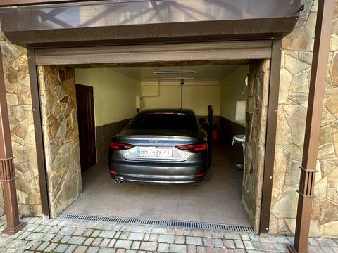 будинок за адресою 1-й Амундсена пров., 11