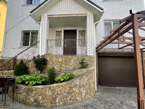 будинок за адресою 1-й Амундсена пров., 11