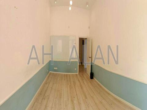 комерційна за адресою Велика Васильківська вул. (Червоноармійська), 23А