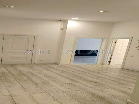 комерційна за адресою Велика Васильківська вул. (Червоноармійська), 23А