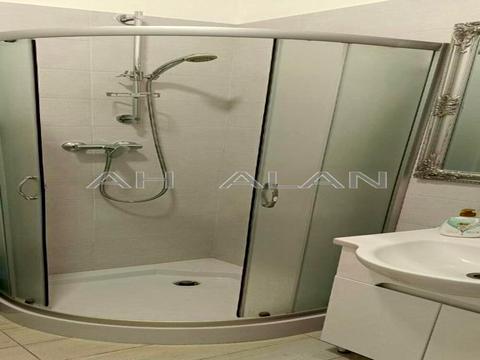 комерційна за адресою Велика Васильківська вул. (Червоноармійська), 23А