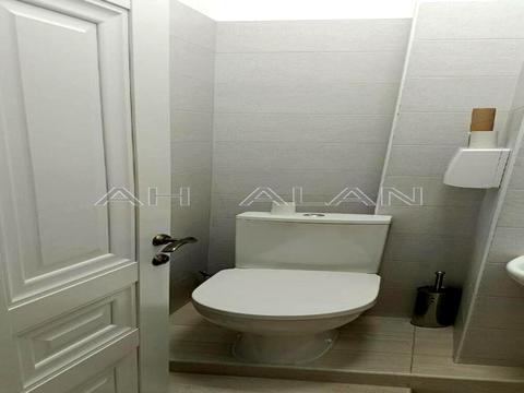 комерційна за адресою Велика Васильківська вул. (Червоноармійська), 23А