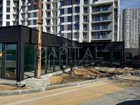 комерційна за адресою Микільсько-Слобідська вул., 11