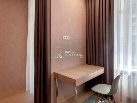 квартира за адресою Андрія Верхогляда вул. (Михайла Драгомирова), 16-Б