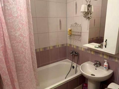 квартира за адресою Академіка Корольова вул., 6-А