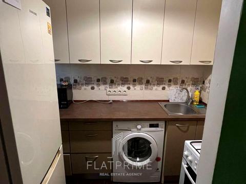 квартира за адресою Академіка Корольова вул., 6-А