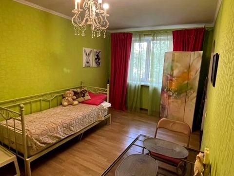 квартира за адресою Академіка Корольова вул., 6-А