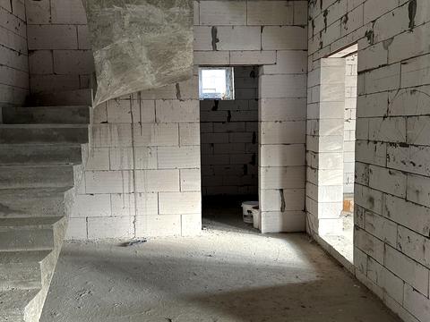 дом по адресу Озерна