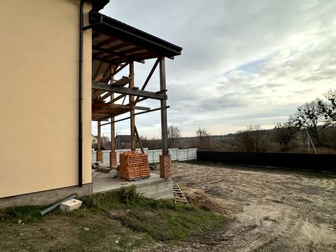 дом по адресу Озерна