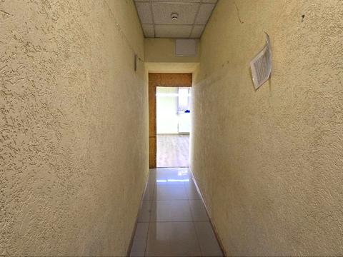 комерційна за адресою Молодіжна, 2/3г