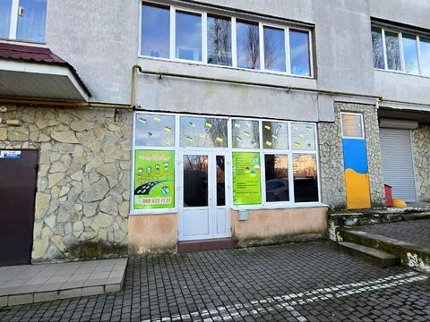 коммерческая по адресу Молодіжна, 2/3г