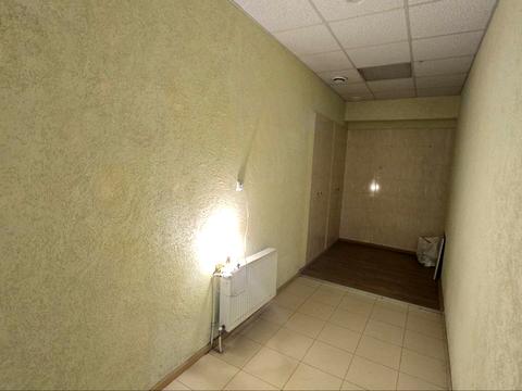 комерційна за адресою Молодіжна, 2/3г