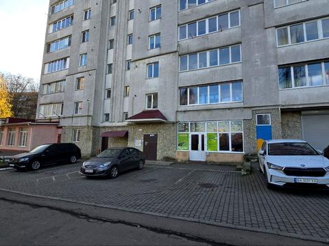 комерційна за адресою Молодіжна, 2/3г