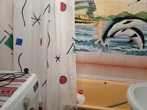 квартира за адресою Тролейбусна вул., 4