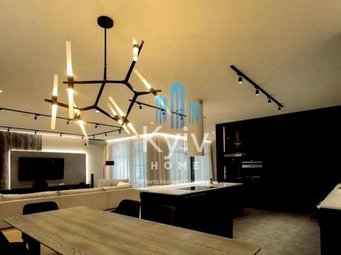 будинок за адресою Богатирська вул.