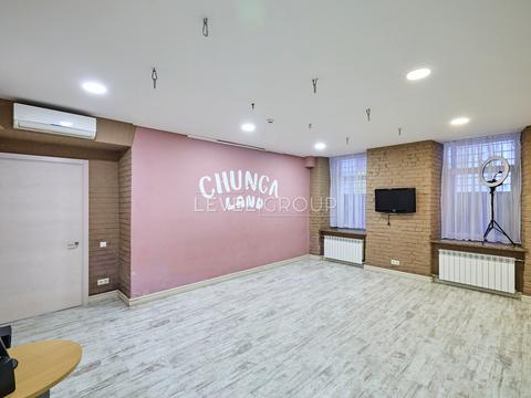 комерційна за адресою Шота Руставелі вул., 30-Б