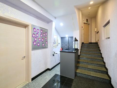 комерційна за адресою Шота Руставелі вул., 30-Б