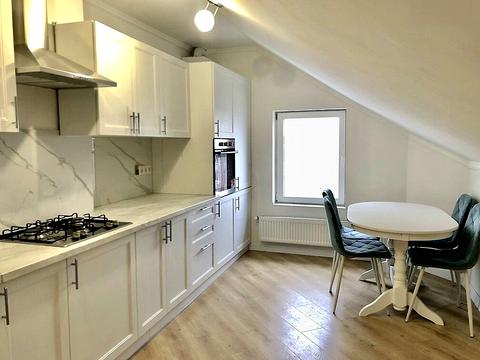 квартира за адресою Карпенка вул., 12-В