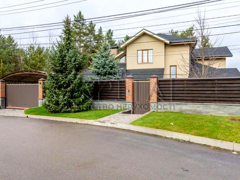 будинок за адресою Спортивна вул.