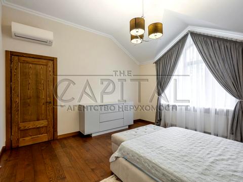 будинок за адресою Спортивна вул.